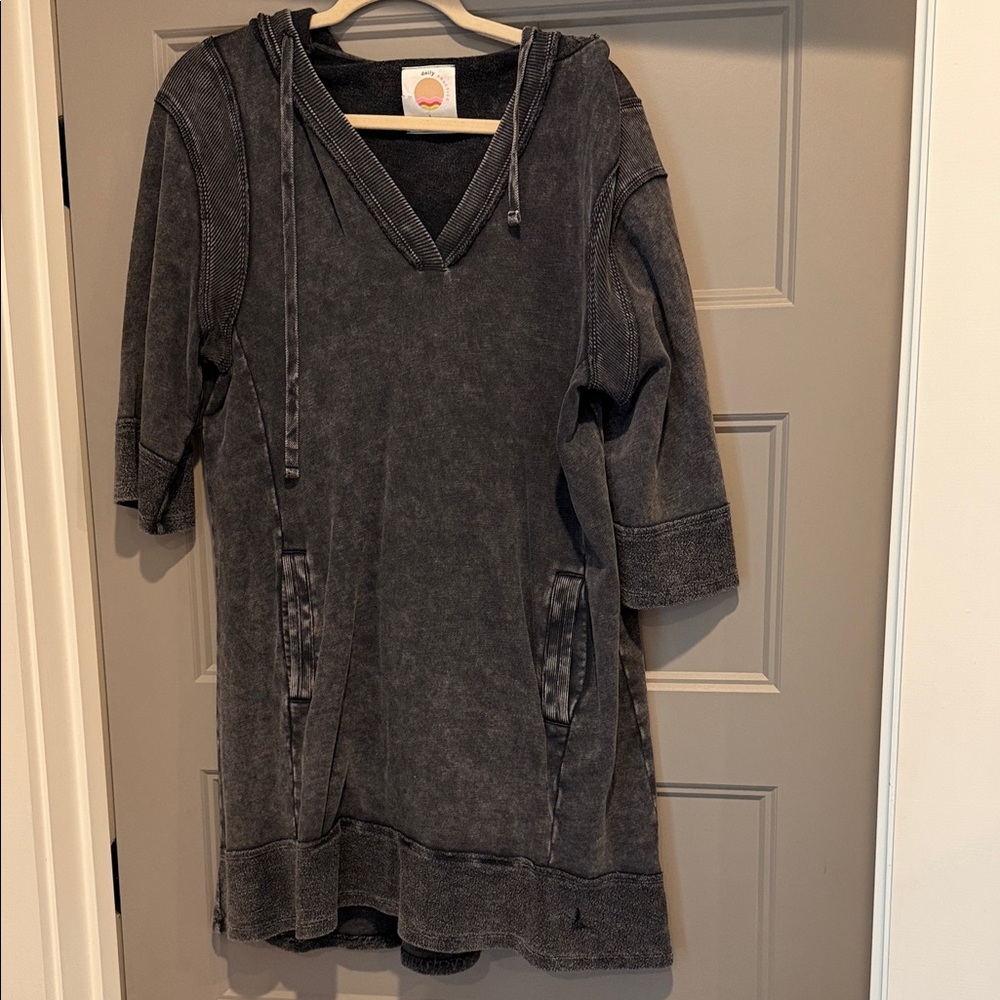 Gray Hooded Tunic with Pockets Small